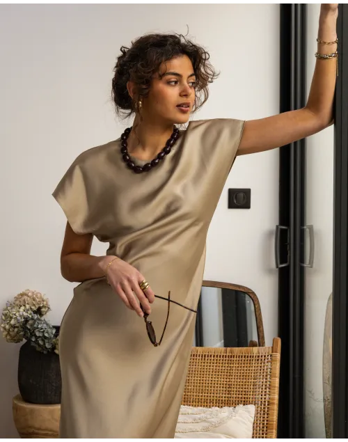 Robe Sarah