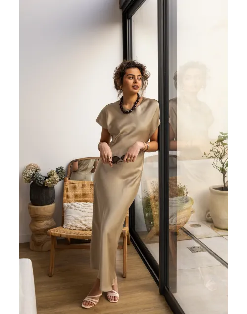 Robe Sarah